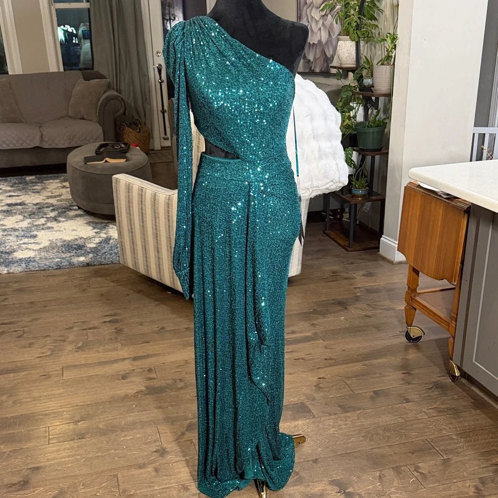 Mac Duggal Teal Sequin One-Shoulder Dress - Picture 4 of 9